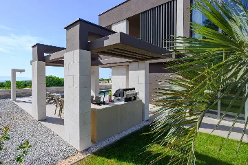 Contemporary Villa Retreat with Pool in Krnica