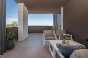 Contemporary Villa Retreat with Pool in Krnica