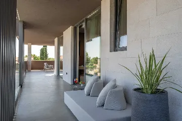 Contemporary Villa Retreat with Pool in Krnica