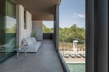 Contemporary Villa Retreat with Pool in Krnica