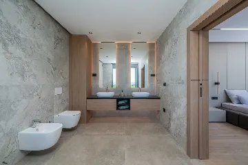 Contemporary Villa Retreat with Pool in Krnica