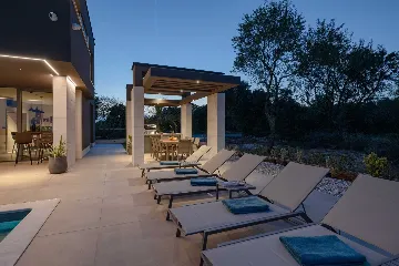 Contemporary Villa Retreat with Pool in Krnica