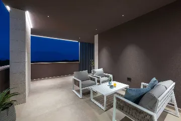 Contemporary Villa Retreat with Pool in Krnica