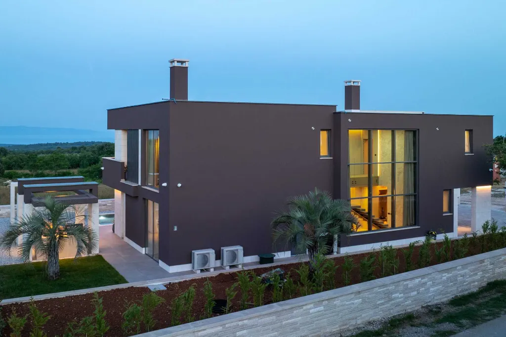 Contemporary Villa Retreat with Pool in Krnica