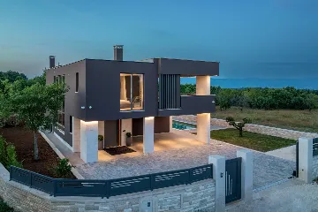 Contemporary Villa Retreat with Pool in Krnica