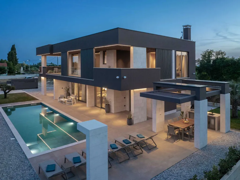Contemporary Villa Retreat with Pool in Krnica