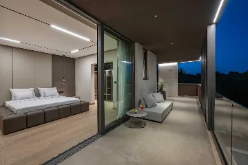 Contemporary Villa Retreat with Pool in Krnica