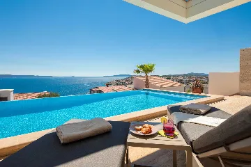 Modern Family Villa with Pool in Okrug Gornji