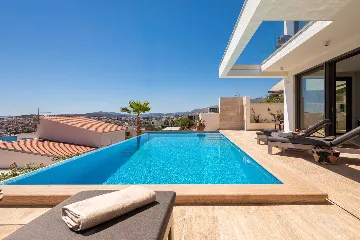 Modern Family Villa with Pool in Okrug Gornji