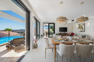 Modern Family Villa with Pool in Okrug Gornji