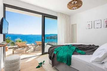 Modern Family Villa with Pool in Okrug Gornji