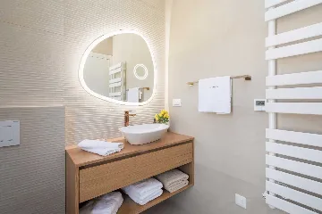 Modern Family Villa with Pool in Okrug Gornji