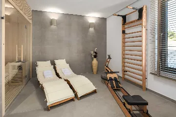 Modern Family Villa with Pool in Okrug Gornji