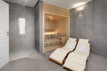 Modern Family Villa with Pool in Okrug Gornji