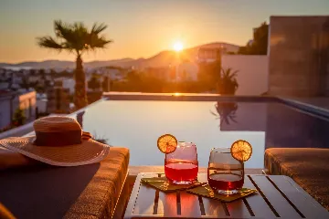 Modern Family Villa with Pool in Okrug Gornji