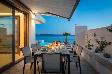 Modern Family Villa with Pool in Okrug Gornji