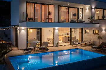 Modern Family Villa with Pool in Okrug Gornji