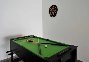 Modern Villa with Heated Pool and Jacuzzi, Makarska