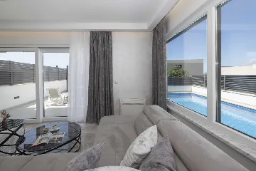 Modern Villa with Heated Pool and Jacuzzi, Makarska