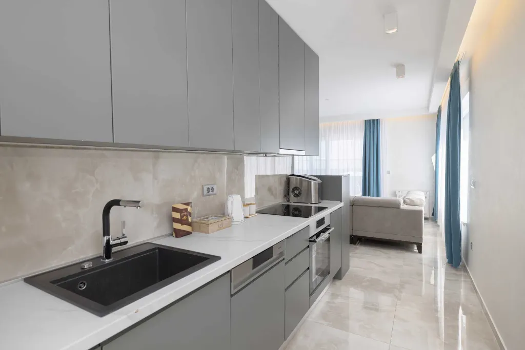 Modern Villa with Heated Pool and Jacuzzi, Makarska