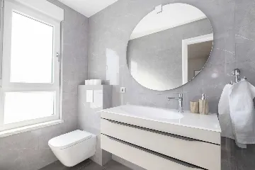 Modern Villa with Heated Pool and Jacuzzi, Makarska