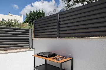 Modern Villa with Heated Pool and Jacuzzi, Makarska