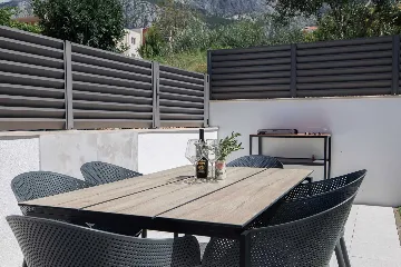 Modern Villa with Heated Pool and Jacuzzi, Makarska