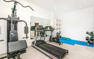 Modern Villa with Heated Pool and Jacuzzi, Makarska