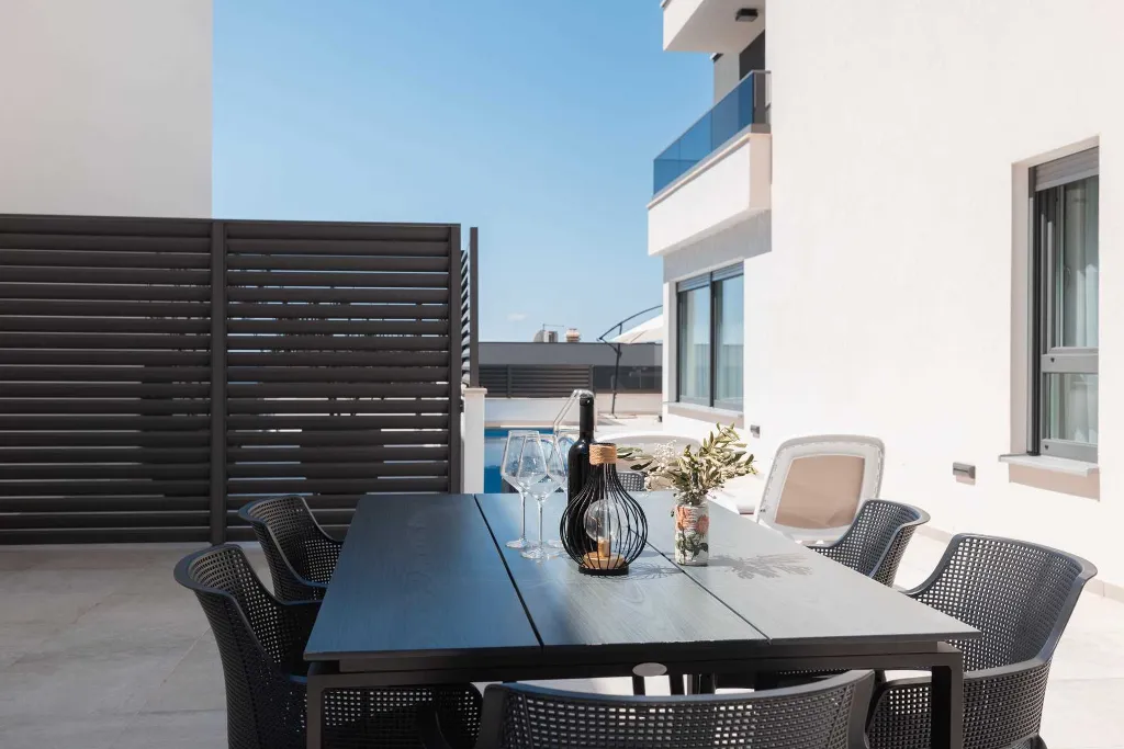 Modern Family Villa with Pool in Makarska