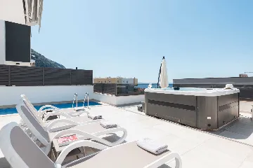 Modern Family Villa with Pool in Makarska