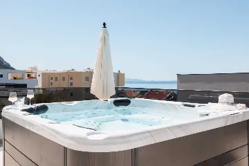 Modern Family Villa with Pool in Makarska