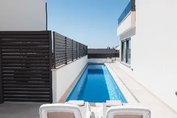 Modern Family Villa with Pool in Makarska