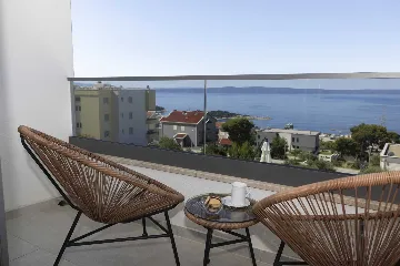 Contemporary Villa with Heated Pool in Makarska