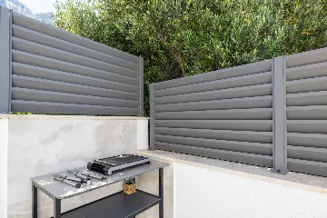 Contemporary Villa with Heated Pool in Makarska