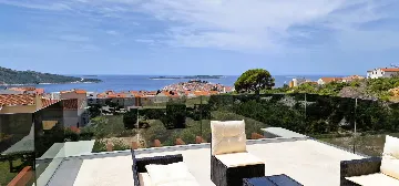 Contemporary Villa with Five Baths in Primošten