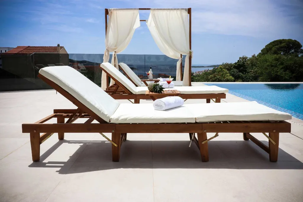 Contemporary Villa with Five Baths in Primošten