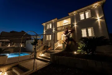 Seaside Family Villa with Pool in Kaštel Lukšić