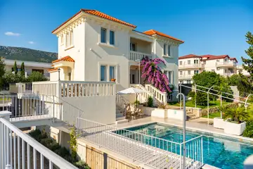 Seaside Family Villa with Pool in Kaštel Lukšić