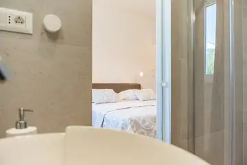 Seaside Family Villa with Pool in Kaštel Lukšić