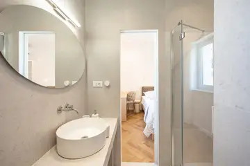 Seaside Family Villa with Pool in Kaštel Lukšić