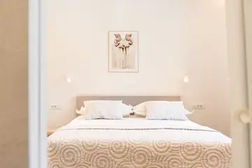 Seaside Family Villa with Pool in Kaštel Lukšić