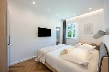 Seaside Family Villa with Pool in Kaštel Lukšić