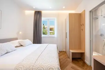 Seaside Family Villa with Pool in Kaštel Lukšić