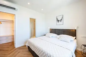 Seaside Family Villa with Pool in Kaštel Lukšić