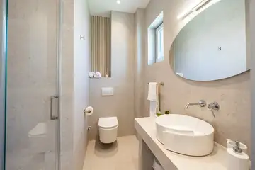 Seaside Family Villa with Pool in Kaštel Lukšić