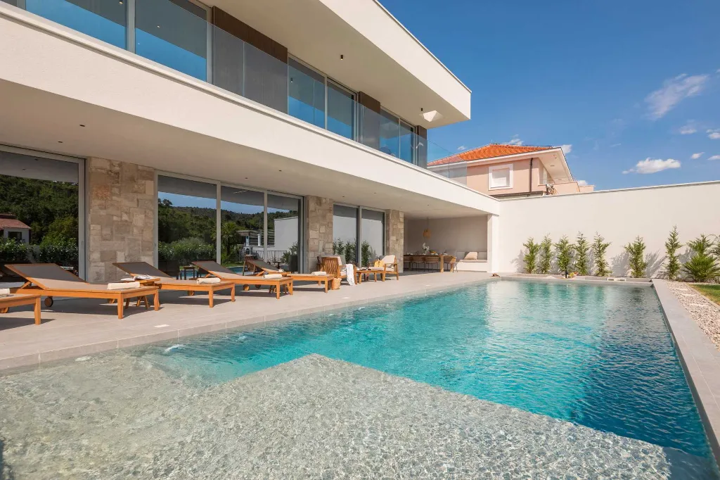Modern Villa with Pool and Sports Courts in Srinjine