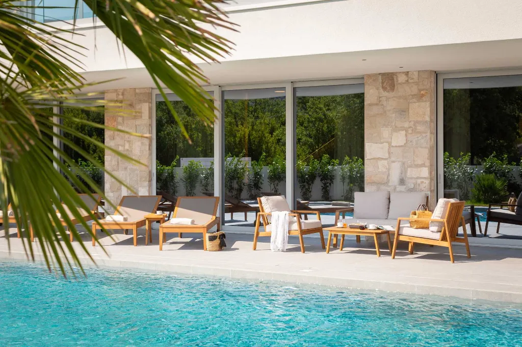 Modern Villa with Pool and Sports Courts in Srinjine