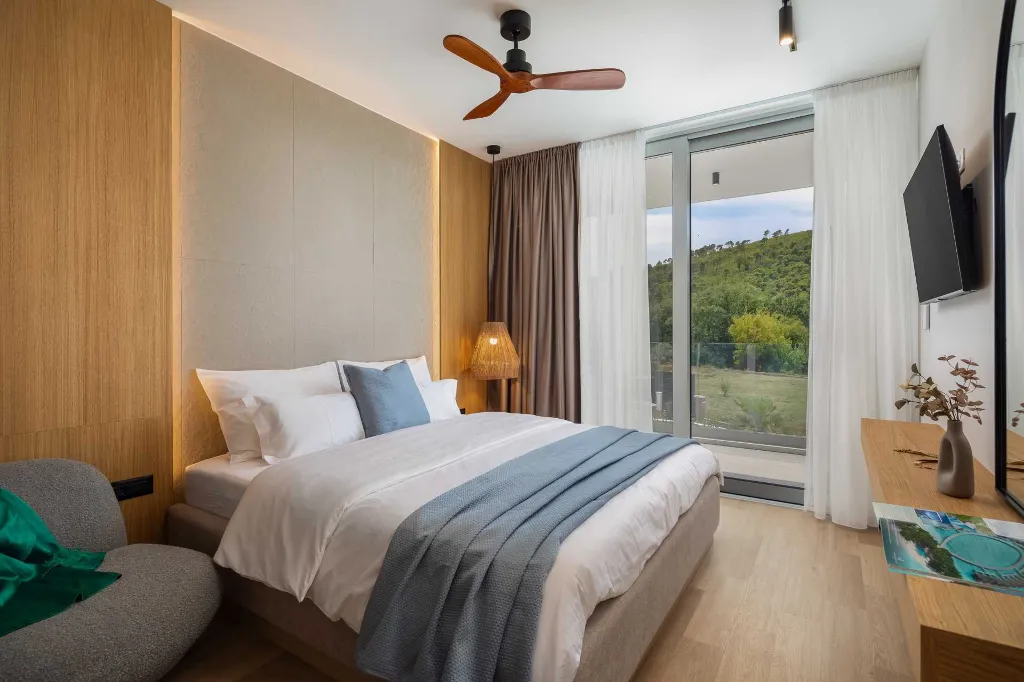 Modern Villa with Pool and Sports Courts in Srinjine