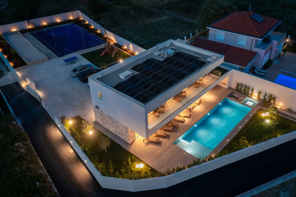 Modern Villa with Pool and Sports Courts in Srinjine