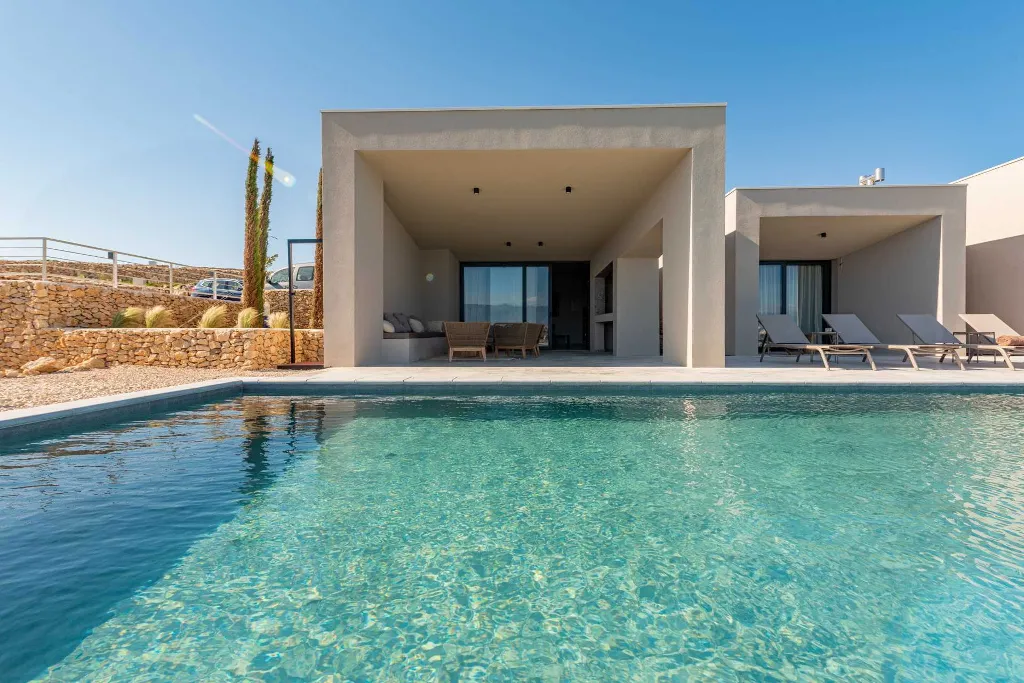 Contemporary Villa Retreat with Pool in Povljana